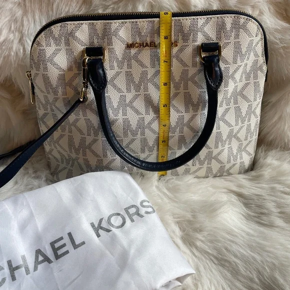 Michael Kors Cindy Medium Dome Satchel - Picture 5 of 10
